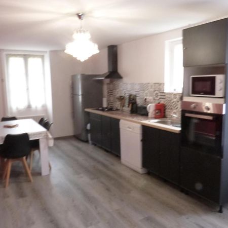 Villa Logement Spacieux Rez-De-Chaussee, Jardin, Stationnement Devant, A 5 Minutes A Pied Du Centre De Sarlat Exterior foto